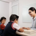 7 Langkah Praktis Mengatasi Stres dan Kecemasan pada Anak