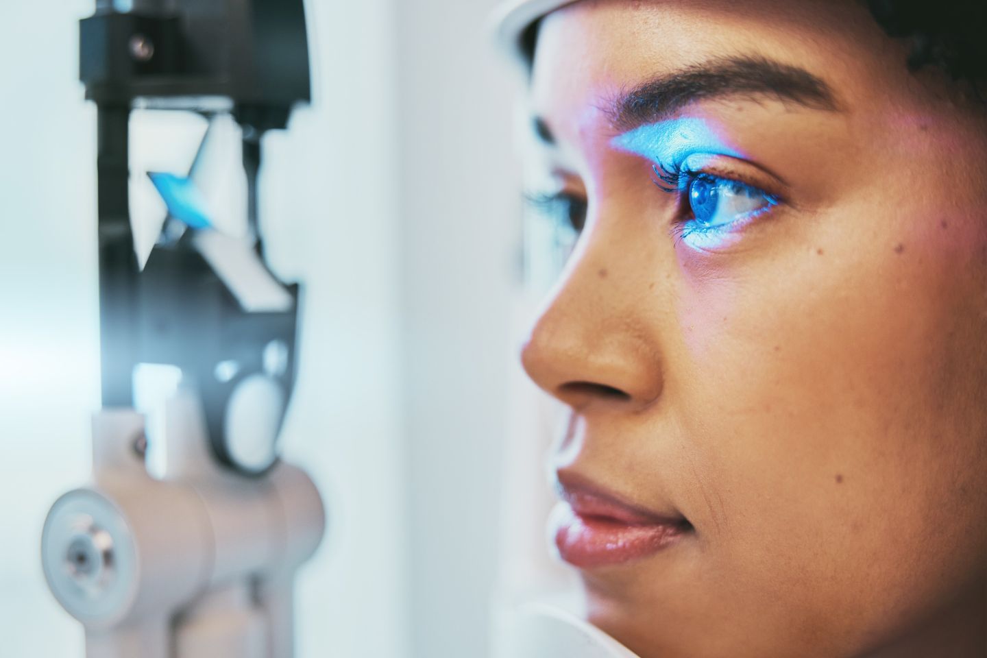 7 Tips Perawatan Mata Setelah Operasi Lasik
