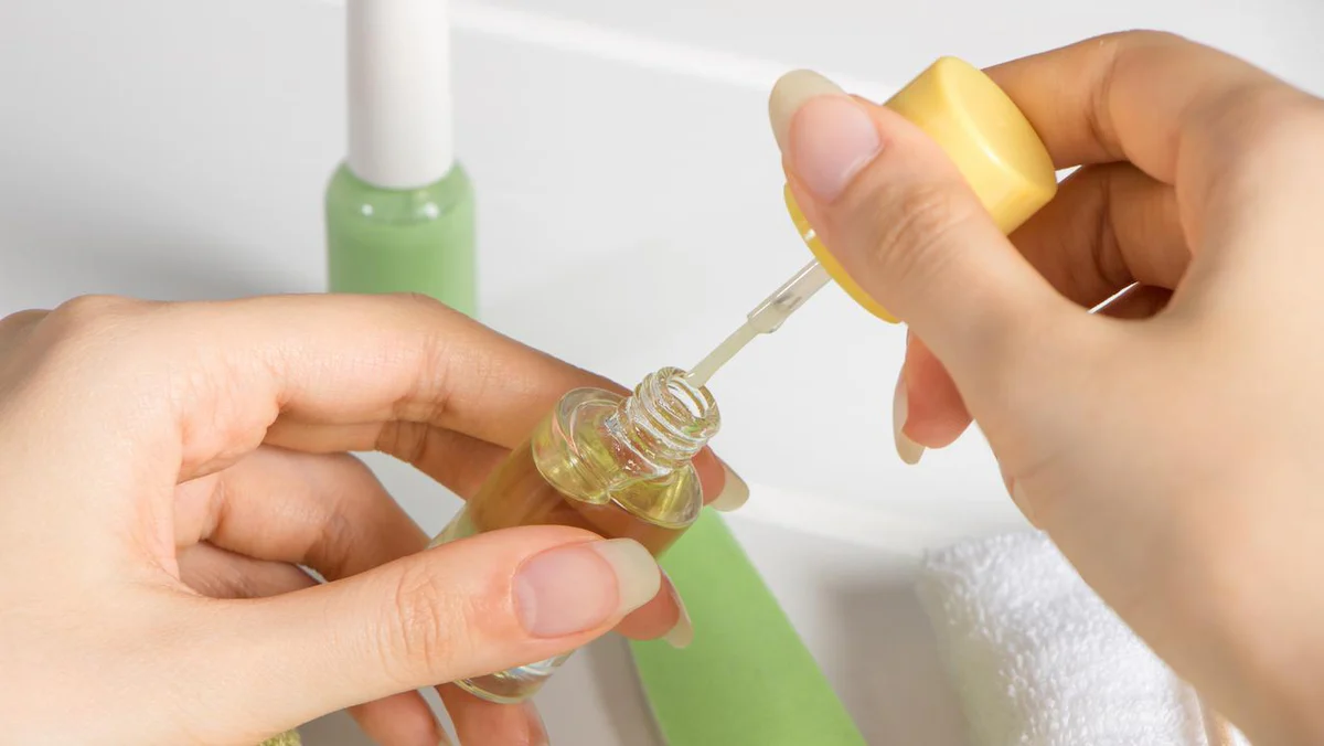 5 Jenis Oil yang Cocok untuk Perawatan Kuku
