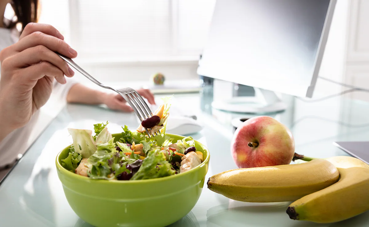7 Tips Makan Sehat di Tengah Aktivitas Padat