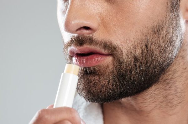 10 Tips Merawat Bibir untuk Pria yang Gak Ribet