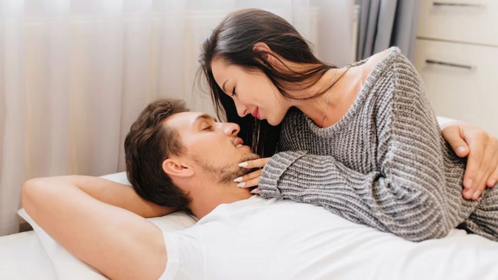 10 Cara Menyikapi Seks dalam Pernikahan Jangka Panjang