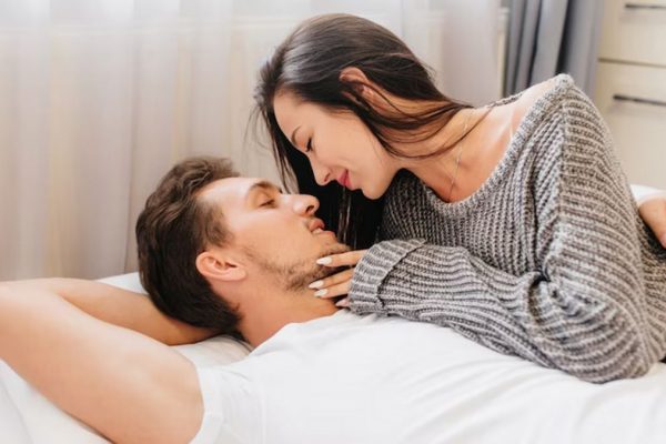 10 Cara Menyikapi Seks dalam Pernikahan Jangka Panjang